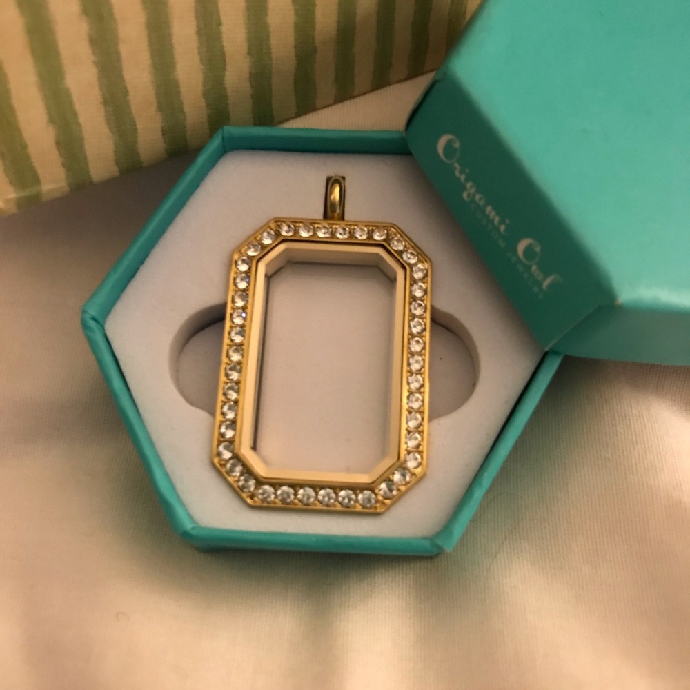 Origami owl charm holder